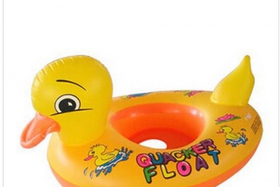 Phao bơi trẻ em Trung Quốc chứa chất gây dậy thì sớm