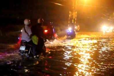 Triều cường dâng cao nhất năm, TP.HCM có khả năng bị ngập nặng