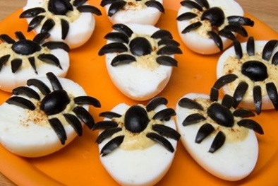 Cách làm bánh trứng nhện độc đáo cho ngày hội Halloween
