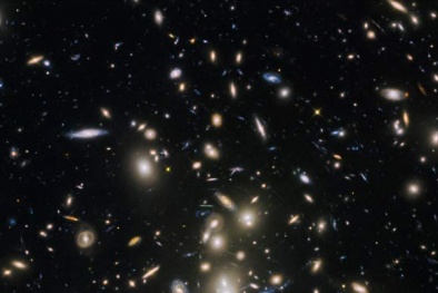 Phát hiện 250 thiên hà tí hon 'già cỗi' nhất vũ trụ