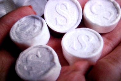  Mỹ phẩm dạng viên nén: Thận trọng khi dùng!