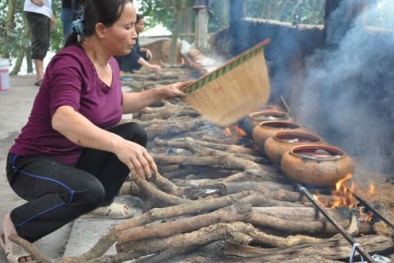 Cá kho ở làng của Chí Phèo bán chạy gấp 20 lần nhờ thương mại điện tử