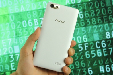 Top smartphone sở hữu màn hình chuẩn HD, camera chất lượng cao