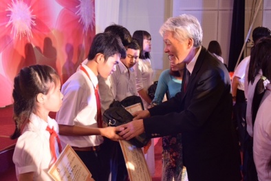 Ajinomoto chắp cánh tương lai trẻ em nghèo hiếu học