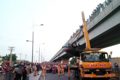 Bản tin tai nạn giao thông 24h: Xe du lịch nhào lộn nhiều vòng, 7 người thương vong
