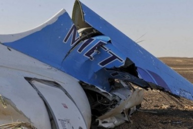 Máy bay Nga rơi: Tìm nguyên nhân tai nạn qua 2 hộp đen được tìm thấy