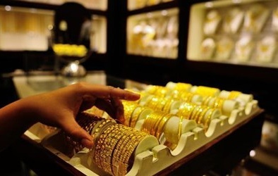 Giá vàng hôm nay 2/11/2015 tiếp tục giảm sâu