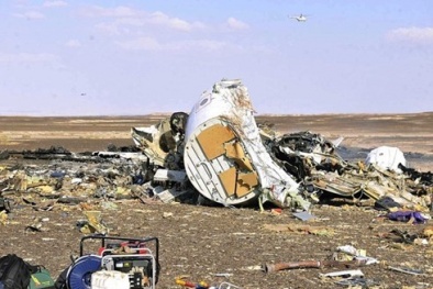 Tranh cãi việc máy bay Nga rơi do 'tác động bên ngoài'