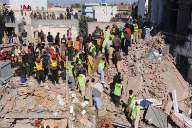 Sập nhà máy ở Pakistan, ít nhất 60 người thương vong