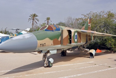 Quân đội Syria sử dụng tiêm kích MiG-23 bắn hạ IS