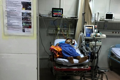 Vụ đâm liên hoàn trên cầu vượt: Tài xế taxi đang chở vợ con về nhà ngoại