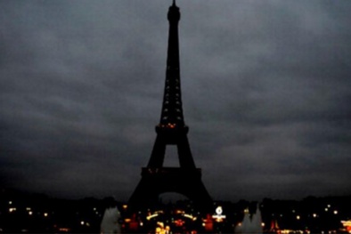 Thế giới sốc nặng sau vụ khủng bố xả súng, thảm sát ở Pháp