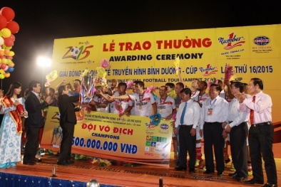 CLB đến từ Brazil vô địch Giải bóng đá Quốc tế tại Bình Dương