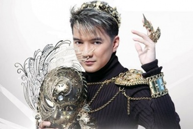 Đàm Vĩnh Hưng khoe được trao giải Siêu sao châu Á xuất sắc nhất