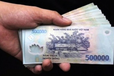 Thanh niên bí mật ghi lại 'cảnh nóng' để tống tiền người yêu cũ