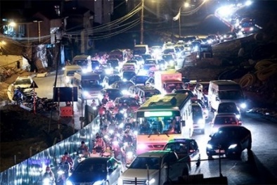 Cấm xe tải, xe khách đi qua tuyến đường Đội Cấn-Hoàng Hoa Thám-Lạc Long Quân