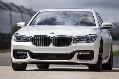 Cận cảnh xe sang BMW 7-Series 2016 tại Việt Nam