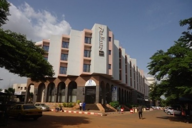 [Trực tiếp] Đang đấu súng dữ dội với khủng bố bắt 170 con tin ở Mali