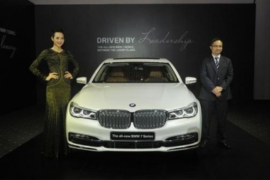 ‘Phát sốt’ với hình ảnh BMW 740Li 2016 tại Việt Nam