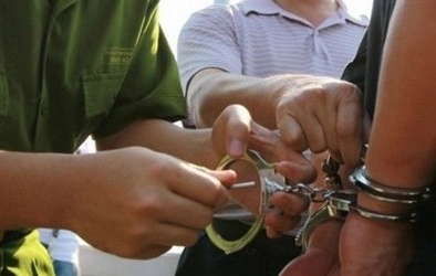 Bé trai 1 tuổi chết thảm vì mẫu thuẫn giữa mẹ và chú