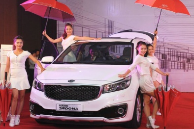 Kia Grand Sedona lắp ráp trong nước ra mắt ấn tượng