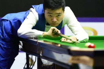 Cay cú vì thua đau, cơ thủ Trung Quốc liên tiếp văng tục trong họp báo