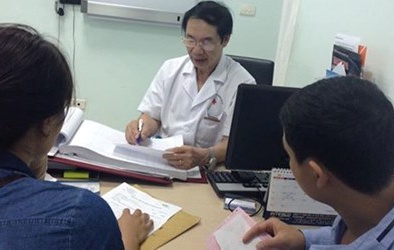 Thanh niên nghịch dại tự bẻ gãy 'của quý'