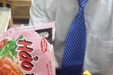 Acecook Việt Nam nói gì về clip mì Hảo Hảo bị đốt cháy có mùi khét?