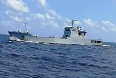 Tàu Việt Nam bị tàu TQ đe dọa sử dụng vũ lực, Việt Nam đã có động thái gì?