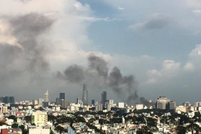 8 căn nhà thiệt hại hoàn toàn trong vụ cháy kinh hoàng giữa trung tâm Sài Gòn