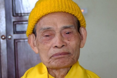 Đại lão hòa thượng Thích Phổ Tuệ nói gì về trụ trì uống rượu tây, nhắm tiết canh?