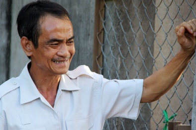 Nghẹn ngào ngày ông Huỳnh Văn Nén được công khai xin lỗi