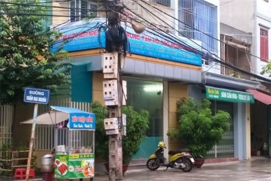 Trưởng chi nhánh Trung tâm hỗ trợ người nghèo bấn loạn vì bị đòi tiền