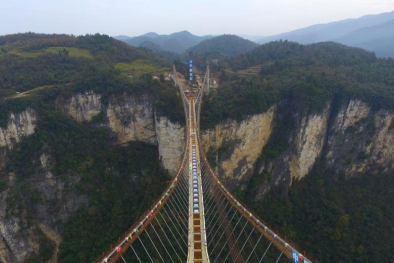 Dựng tóc gáy với cây cầu đáng sợ nhất thế giới 