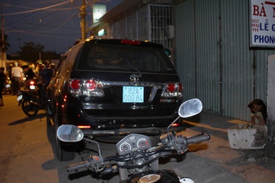 Viện trưởng VKS lái xe gây tai nạn liên tiếp rồi bỏ chạy