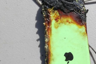 Dân mê ‘Táo’ phát hoảng vì iPhone 6 Plus bất ngờ bốc cháy rừng rực