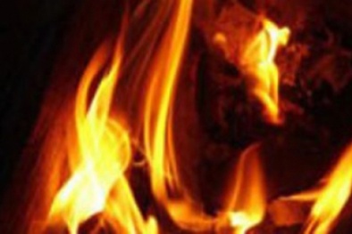 Nghịch tử giết cha rồi đốt nhà phi tang xác chết