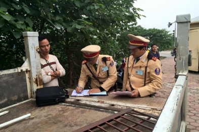 Những bất thường của lái xe Công ty Nam Cường khi ngang nhiên đi vào đường cấm