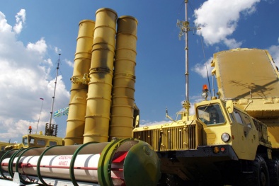 Cận cảnh tổ hợp tên lửa S-300 uy lực ‘vô đối’ của Nga