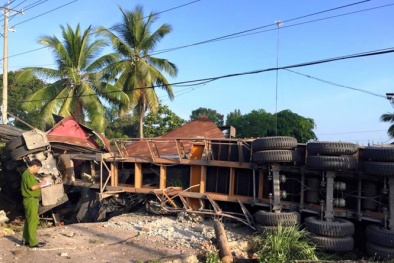 Nguyên nhân vụ xe container tông sập nhà, đè chết 2 người đang ngủ