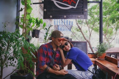 'Ngọc nữ' Tăng Thanh Hà thể hiện tình cảm với Phạm Anh Khoa trước mặt chồng 