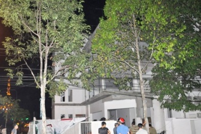 Rơi từ giàn giáo 10 m, ba công nhân chết và bị thương