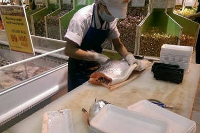 Sợ rau, thịt bẩn, nhà giàu chi tiền mua đồ ngoại