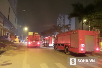 Cháy chung cư lúc nửa đêm, hàng trăm người dân hoảng loạn