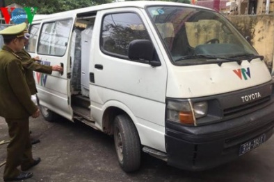 Bắt xe chở hàng lậu giả xe Đoàn làm phim truyền hình Việt Nam