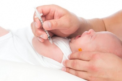 2 chỉ vàng cho mỗi mũi tiêm vaccine 5 trong 1