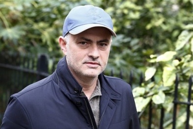 Đại diện Mourinho tiếp xúc với lãnh đạo Quỷ đỏ