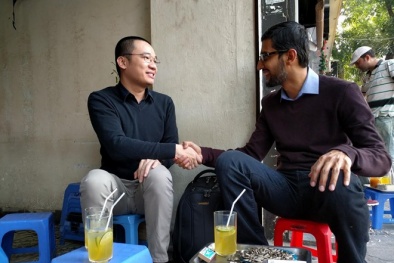 CEO Google ngồi trà chanh vỉa hè với Nguyễn Hà Đông