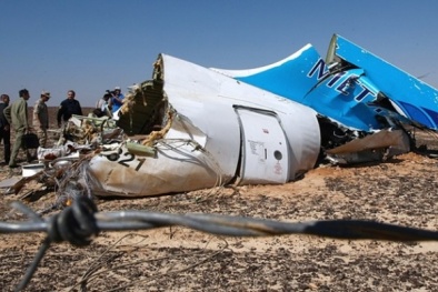 Nhìn lại 5 vụ máy bay rơi thương tâm trong năm 2015