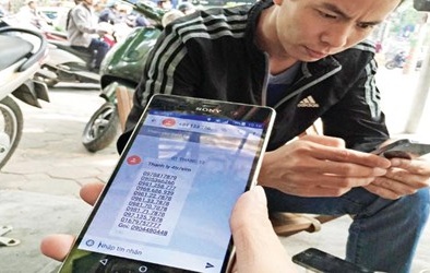 Bùng nổ tin nhắn rác, tiền vào túi ai?
